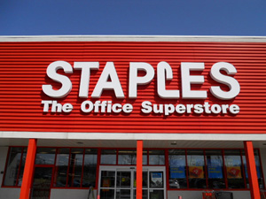 staples-store